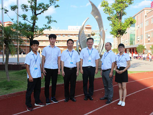 东华学校2016年行...